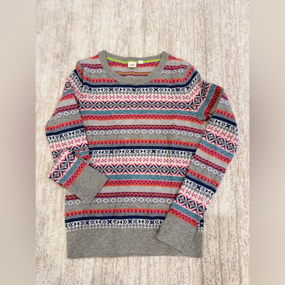 Colorful Patterned Sweater - Picture 4 of 5